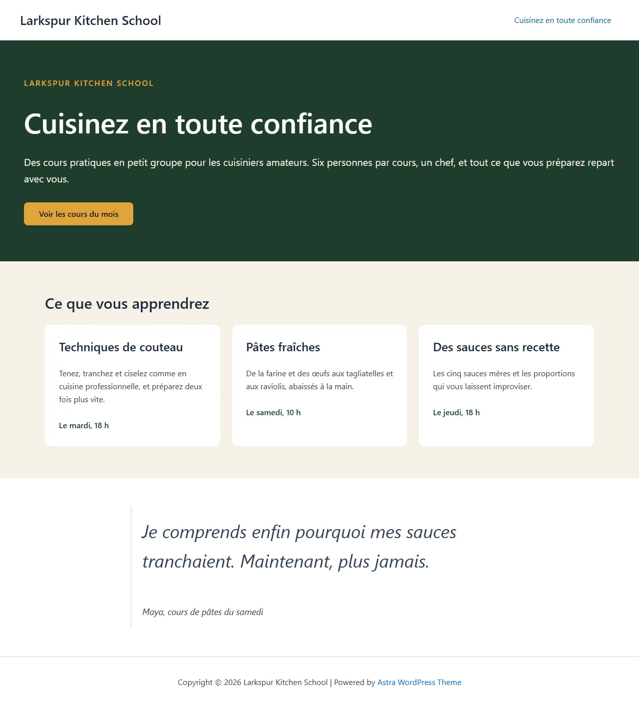 French version of the Larkspur Kitchen School page: a dark green hero reading Cuisinez en toute confiance, three white class cards on cream, and a testimonial, all in French.